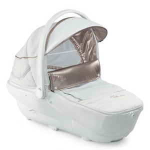 Chicco presenta su nueva línea de Sillitas de Bebé en su Versión más Sofisticada.White Label