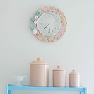 Manualidades fáciles para niños con tela. Cómo hacer relojes para decoración de interiores