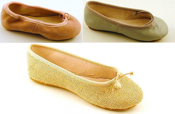 Bailarina de ante Rosa Empolvado, bailarina de napa Gris Claro y bailarina en tejido de Yute Natural