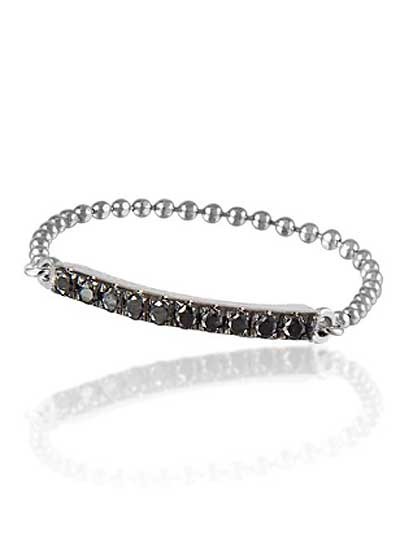 Sortija con cadena de Oro Blanco de 18k con diamantes negros (129€)