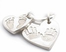 Pulseras y Collares personalizados con las huellas de tus hijos.