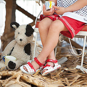Descubre con nuestro video el calzado infantil Chicco