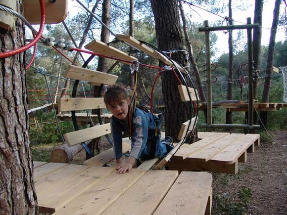 Parque de aventura y tirolinas en la Costa Dorada
