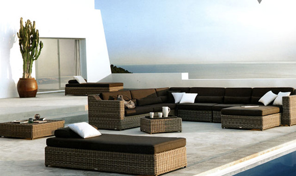 Muebles de piscina modernistas y duraderos en Teklassic