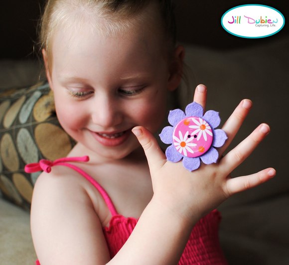 Manualidades de fieltro para niños: originales anillos para el verano