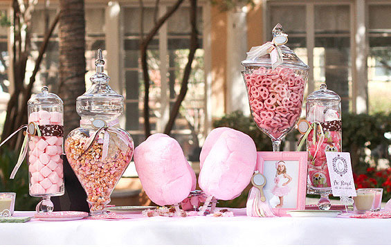 Sabrosas nubes de algodón para decorar la mesa