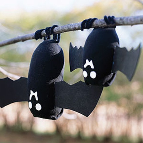 Murciélagos de Halloween con calcetines viejos