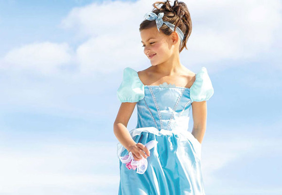 Este disfraz de Cenicienta, lo encontrarás en Kiabi