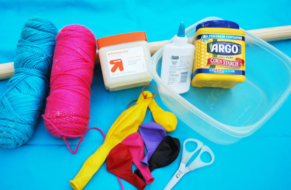 Materiales para hacer los globos de lana