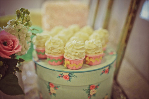 Deliciosos cupcakes con merengue. La merienda perfecta.