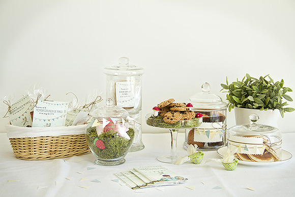 Ideas para decorar una mesa con dulces y chuches