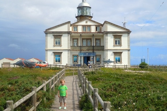 Excursión con niños al Faro de Cabo Peñas