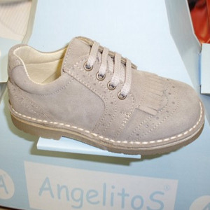 Zapatos para niños de Vestir y de Colegio a muy buenos precios. Salvador Artesano. Zapatos para todos