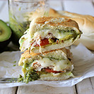 Bocadillo de pollo o pavo con mozzarella