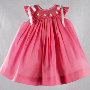Faldones de bautizo y vestidos hechos a mano en Kikalakuka.com