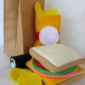 Manualidad para hacer con Niños: Una deliciosa merienda de fieltro