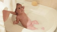 Cómo bañar al Bebé Recién Nacido