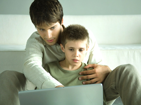 Ni&ntilde;os y Redes Sociales: Que hacer en caso de ciberacoso