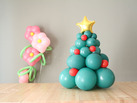 Cómo hacer un árbol de Navidad con globos